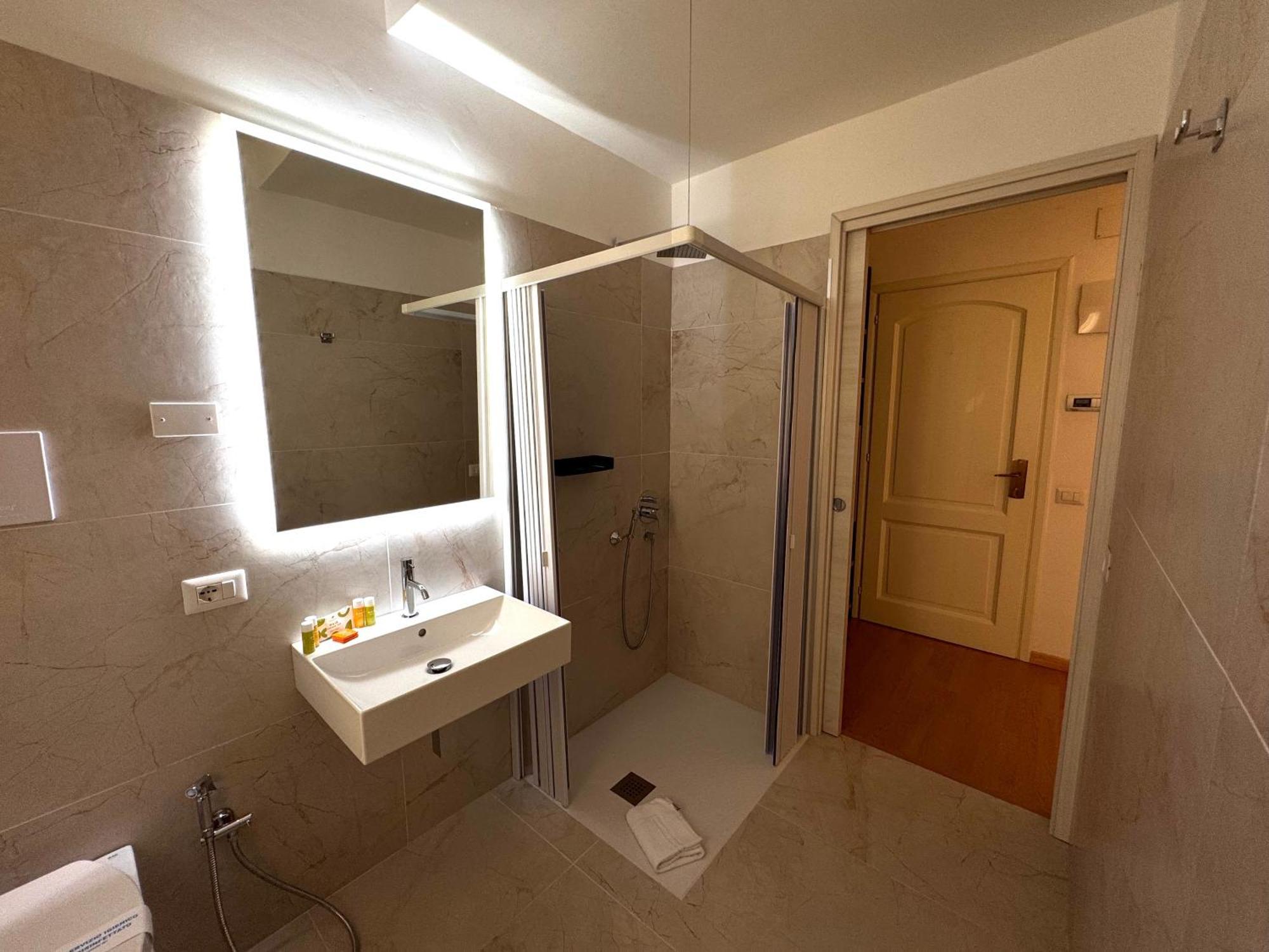 Hotel Orri Tortoli Luaran gambar