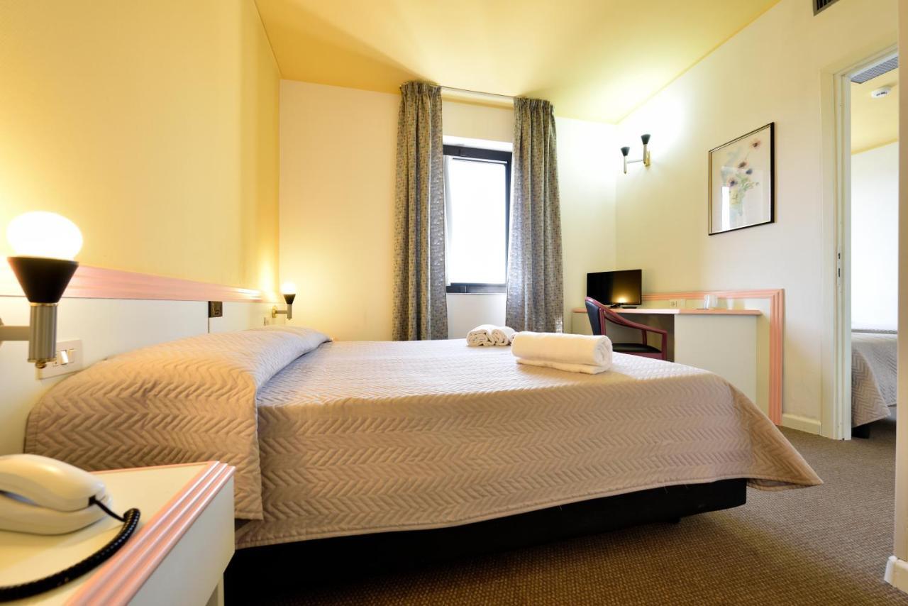 Hotel Orri Tortoli Luaran gambar