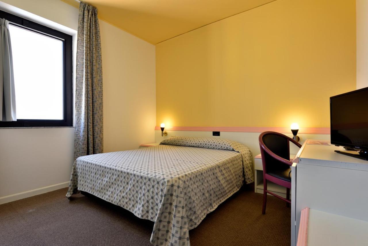 Hotel Orri Tortoli Luaran gambar