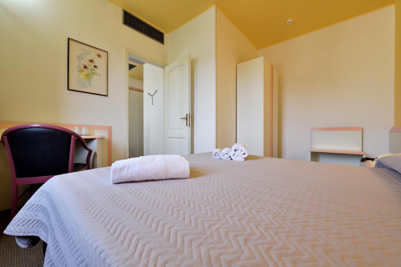 Hotel Orri Tortoli Luaran gambar